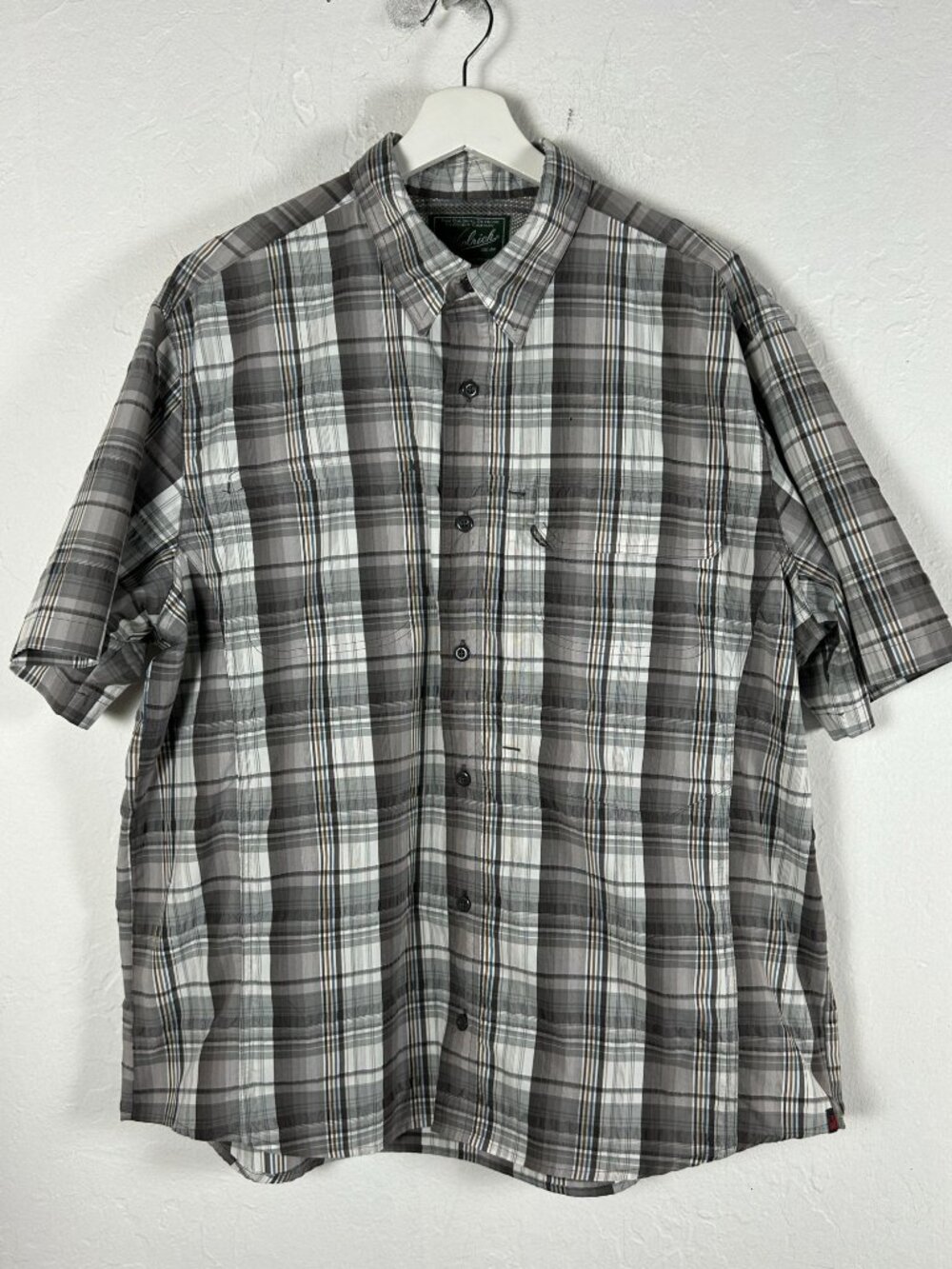 Woolrich Men's Gray Plaid Vented Short Sleeve Hiking Outdoor Shirt XL Button Up